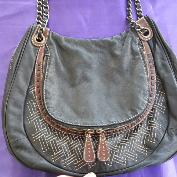 Hobo International Leather Adjustable Chain Bag. - Picture 3 of 8